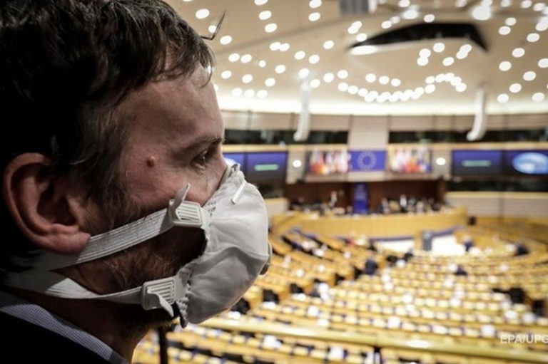 В Европарламенте выявили сотни случаев коронавируса В Европарламенте выявили сотни случаев коронавируса