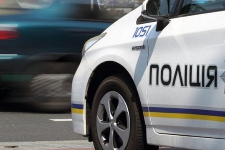 Пьяный полицейский насмерть сбил женщину и скрылся