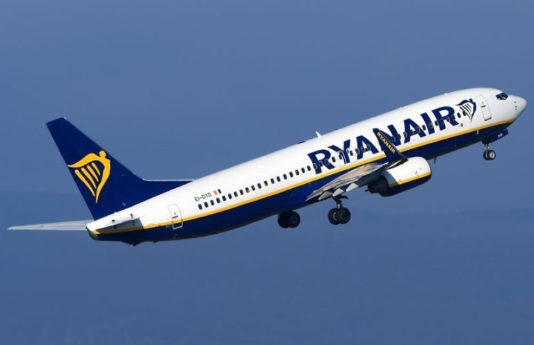 Ryanair запускает 18 «летних» маршрутов из Украины: список