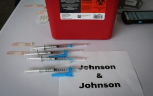 Канада отложила использование вакцины Johnson&Johnson