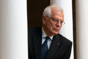 ЕС назвал условия для снятия санкций с Беларуси