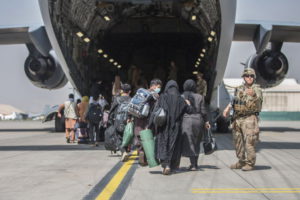 США, Британия и Австралия предупредили о угрозе теракта в аэропорту Кабула