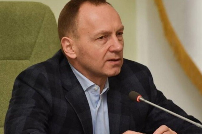В Чернигове невакцинированных чиновников обязали сдавать ПЦР-тесты