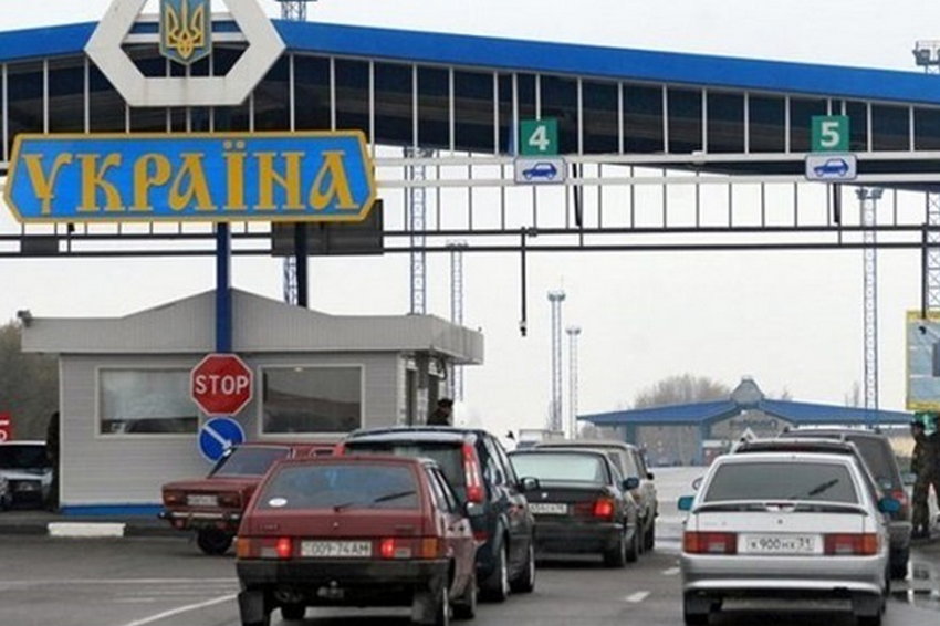 За останні два дні кордон перетинали по 75 тис. осіб на добу – ДПСУ