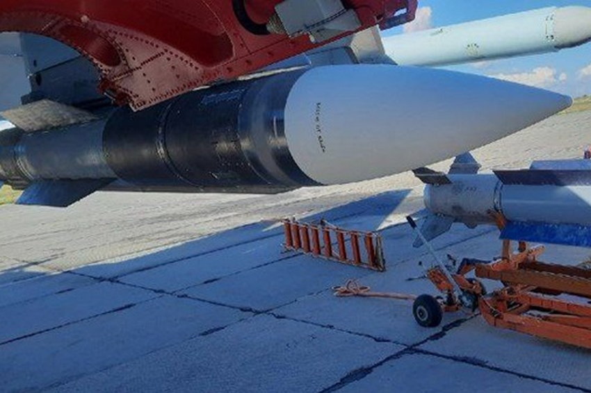 РФ почала застосовувати ракети з найбільшою дальністю в світі - ЗМІ