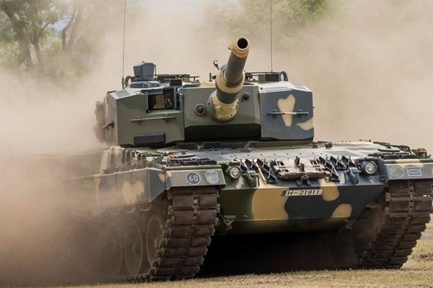 В Польщі розказали, коли запрацює хаб для ремонту українських Leopard 2