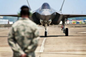 Фінляндія братиме участь у виробництві F-35