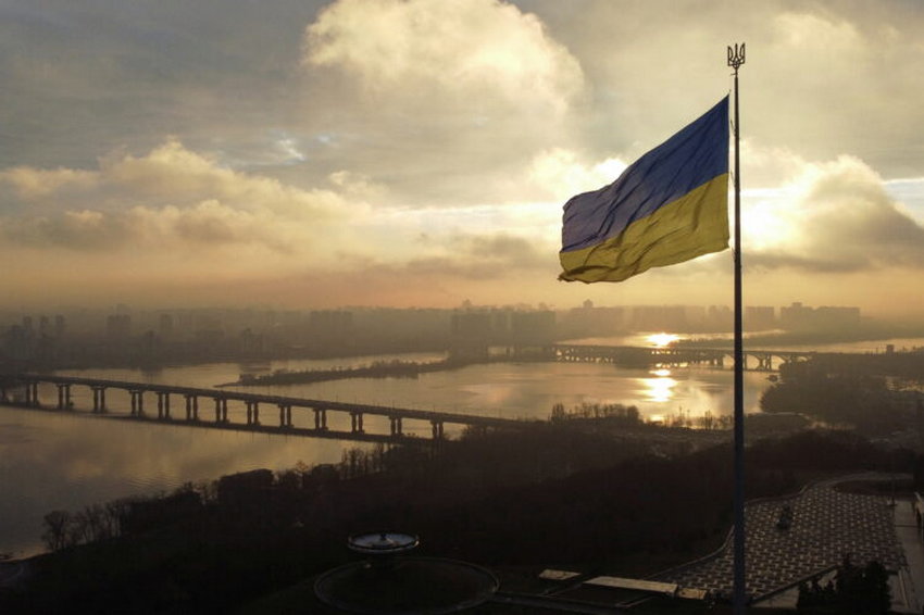 Влада Києва попередила про військові навчання