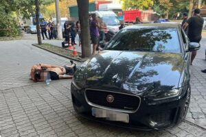 Стрілянина в Дніпрі: оголосили підозру жінці, що чинила опір патрульним
