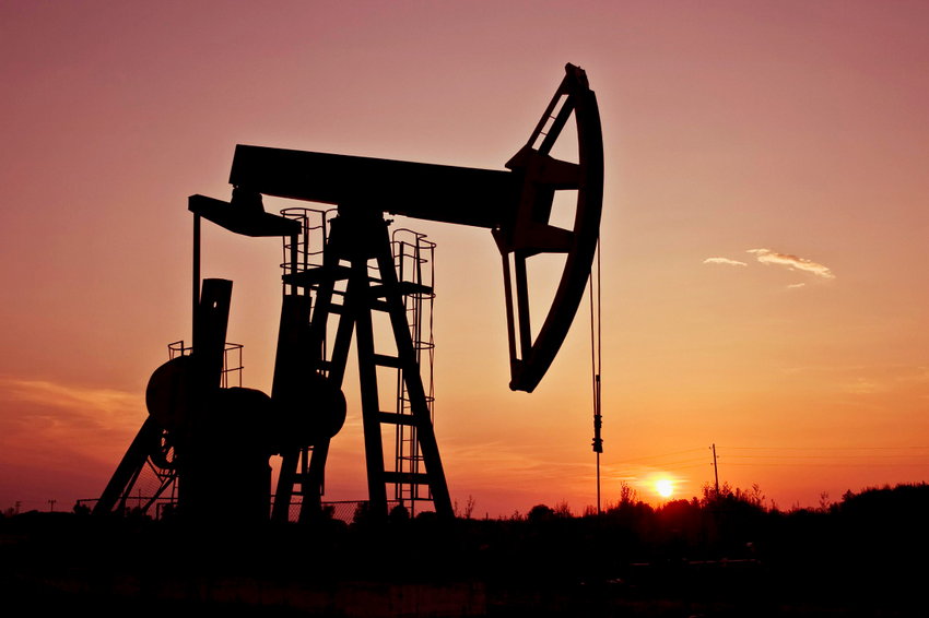 Ціна на нафту впала нижче 90 доларів