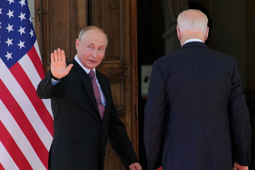 У Росії підтвердили проведення переговорів із США та ЄС щодо Карабаху