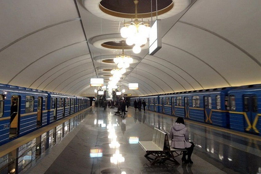 У Києві пасажирам метро компенсували тисячі поїздок