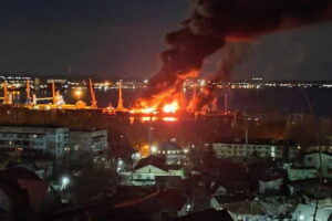 На борту Новочеркаська були боєприпаси, може й 