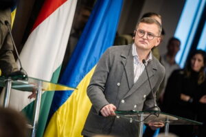 Від зустрічі з Сіярто витиснули максимум - Кулеба