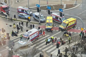 У Польщі водій в'їхав у натовп на переході - 19 постраждалих