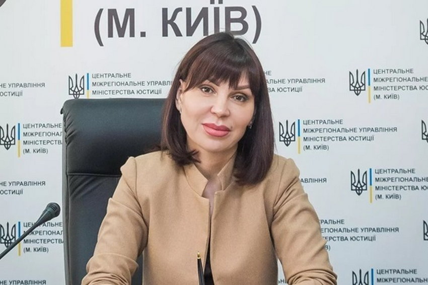 Суд визнав наявність паспорта РФ в екс-чиновниці Мін'юсту