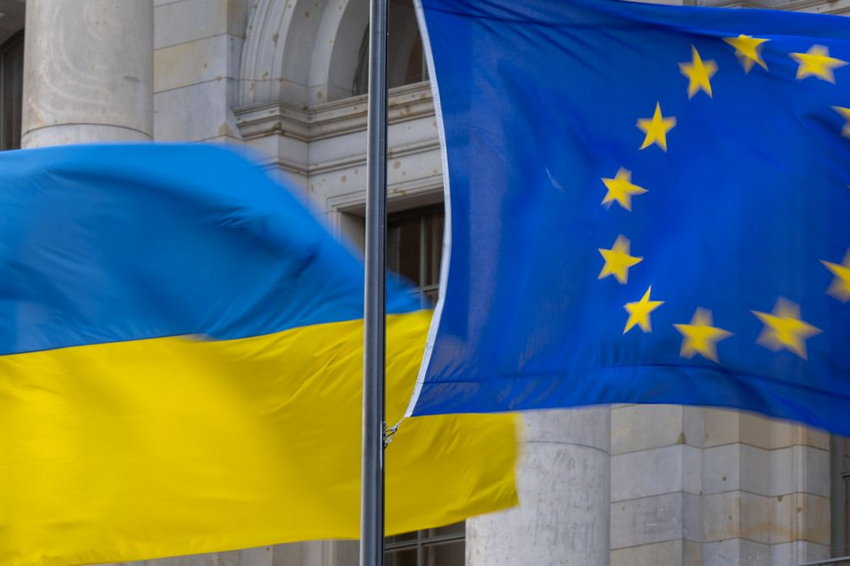 Україна отримала від ЄС транш у €1,9 млрд