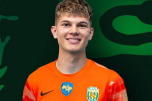 Карпати виграли боротьбу за голкіпера СК Дніпро-1