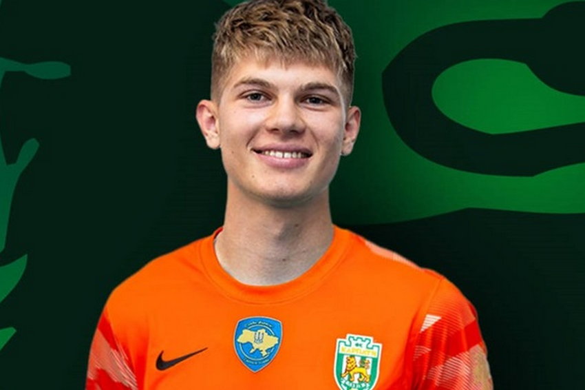 3888181 Карпати виграли боротьбу за голкіпера СК Дніпро-1