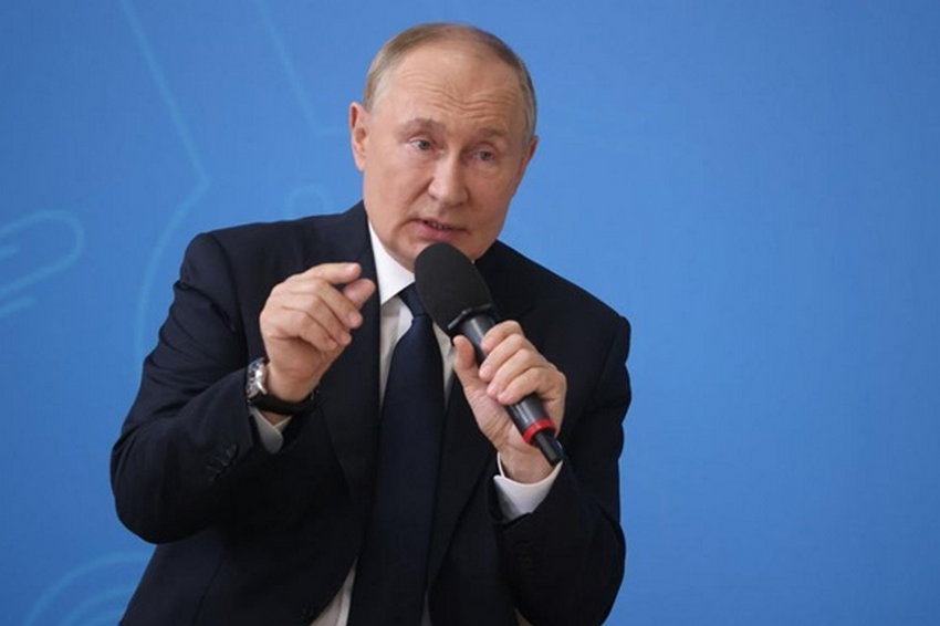 Путін назвав посередників у переговорах з Україною