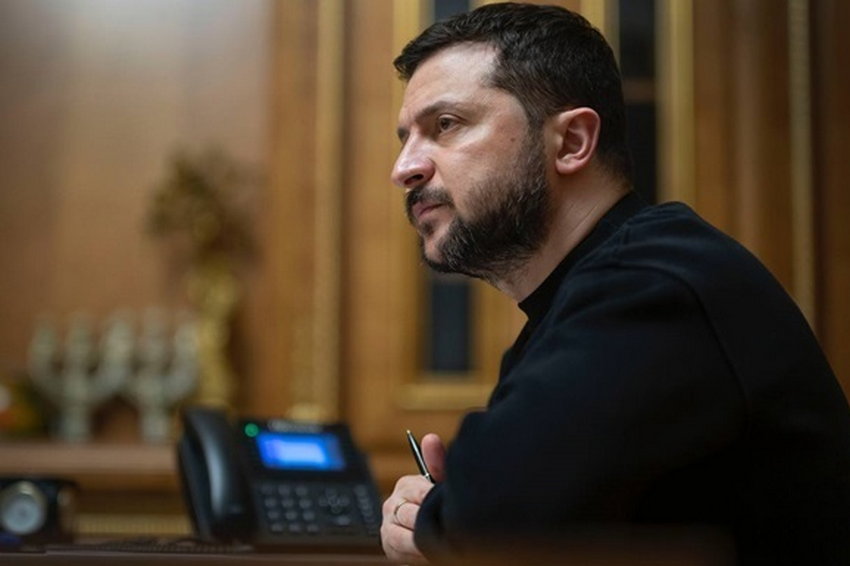 Польща готує два оборонні пакети - Зеленський