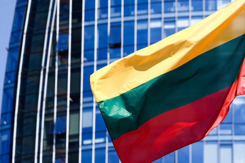 У Литві забороняють складати іспит на водійські права російською мовою
