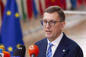 Литва та Естонія погодились досягти 5% витрат на оборону