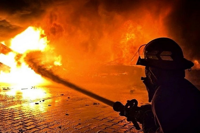 Атака дронів на Одесу: пошкоджено припортову інфраструктуру