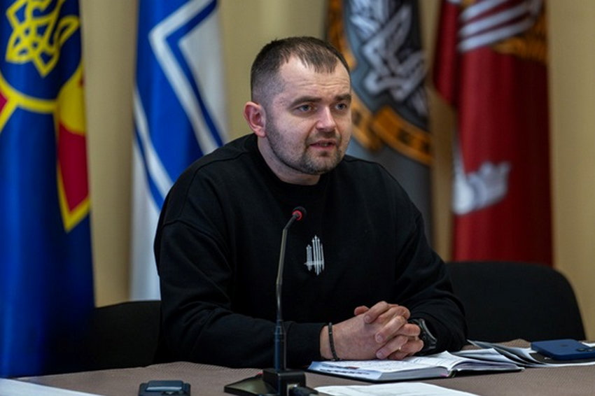 Міноборони укладатиме трирічні контракти з виробниками зброї