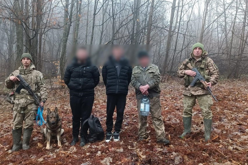 Допомагав ухилянтам тікати через гори: на Закарпатті затримали пенсіонера