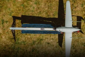 Лазерне наведення та стійкість до РЕБ: що відомо про дрон Raybird