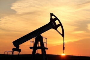 Інвестори прогнозують обвал цін на нафту до 40 доларів
