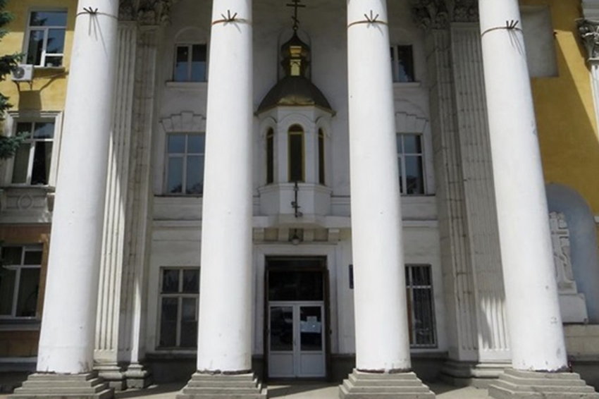 4310759 В МЗС розповіли про гоніння РФ проти духовенства та вірян в окупації