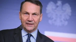 РФ пошкодила консульський відділ посольства Польщі в Києві