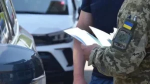 У Рівному шість осіб заблокували авто ТЦК і вимагали віддати мобілізованого