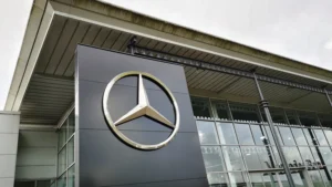 Mercedes-Benz позбувся акцій Nissan