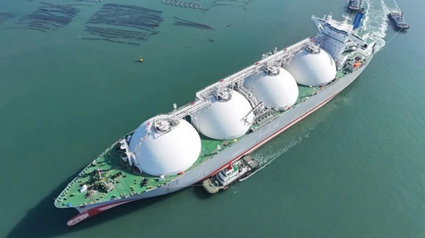 У Китаї створюють "тіньовий флот" для перевезення російського газу - ЗМІ