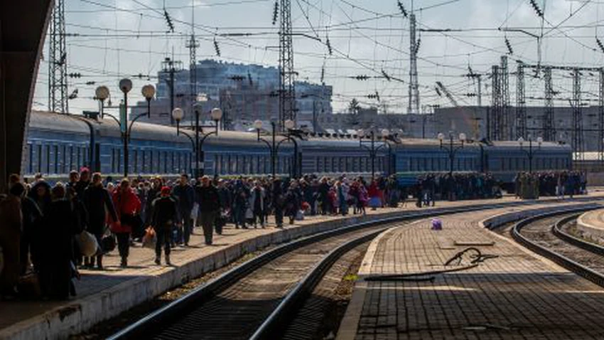 Укрзалізниця скасувала деякі поїзди через бойові дії