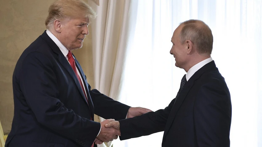 У Кремлі відповіли, чи планується телефонна розмова Путіна та Трампа