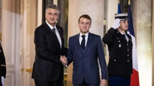 Хорватія купить у Франції гармати Caesar і модернізує літаки Rafale