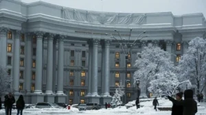 МЗС радить українцям виїжджати з Ірану