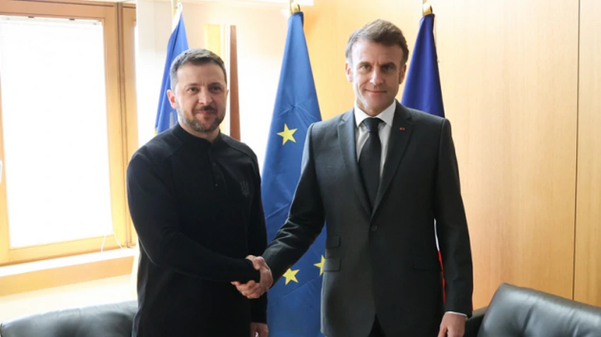 Зеленський завтра зустрінеться з Макроном в Парижі