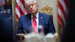 Трамп відреагував на рішення Ірану призупинити переговори зі США