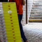 Долар перевищив психологічний рубіж в обмінниках