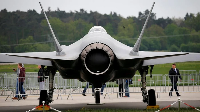 Австралия случайно отправила в Китай запчасти для F-35: часть деталей пропала Австралия случайно отправила в Китай запчасти для F-35: часть деталей пропала