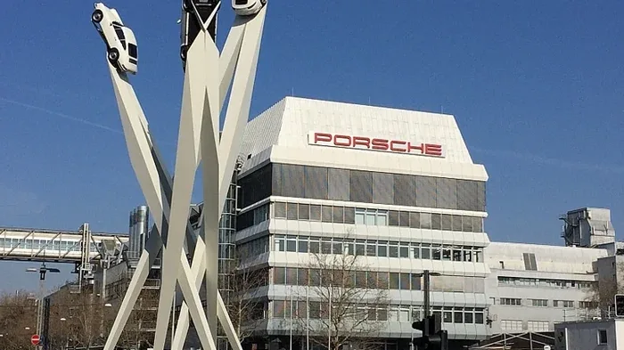 Акции упали, продажи сократились: семья Porsche потеряла миллиарды евро своего состояния Акции упали, продажи сократились: семья Porsche потеряла миллиарды евро своего состояния